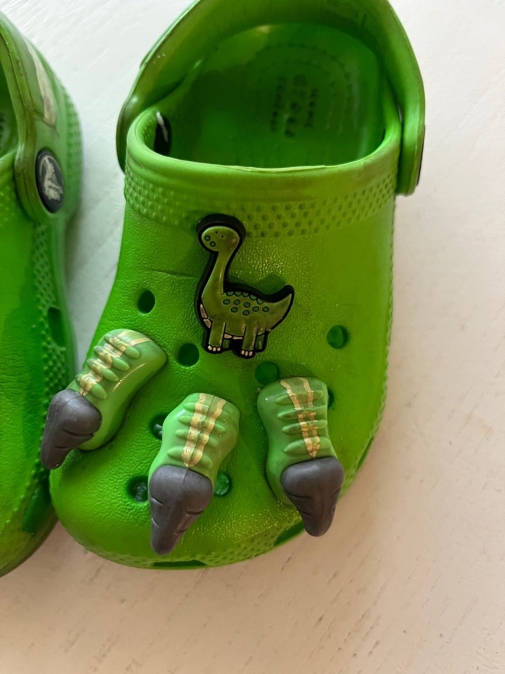 Crocs I am Dinosaur - Picture 2 of 7